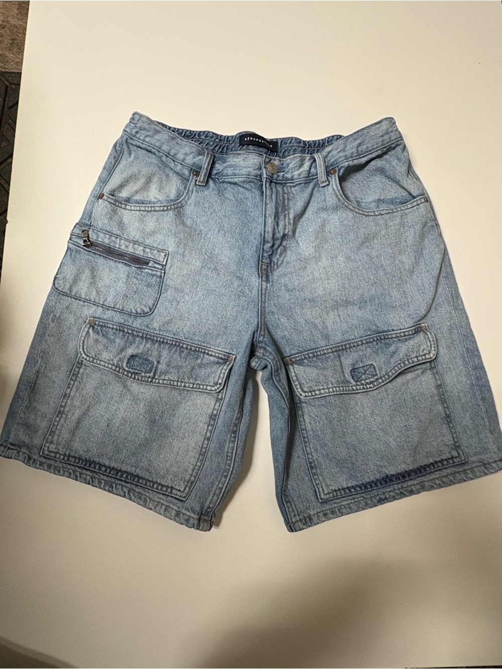Aeropostale Women’s Cargo Bermuda Shorts. Size XL